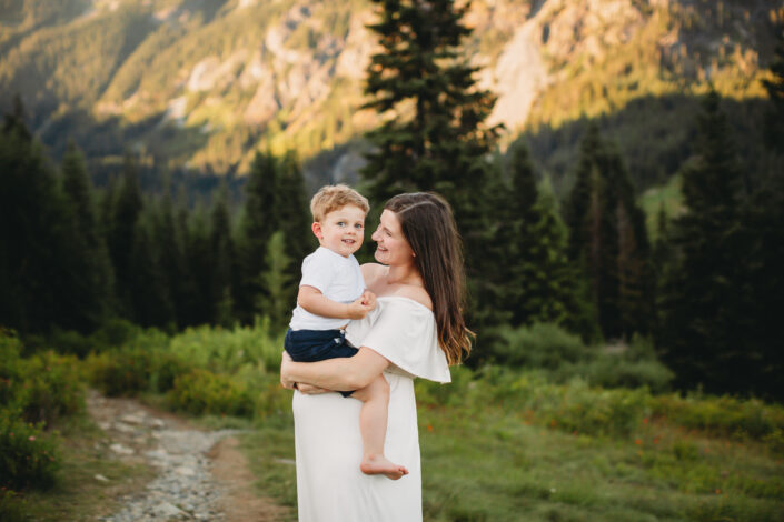 pnw mountain family photos