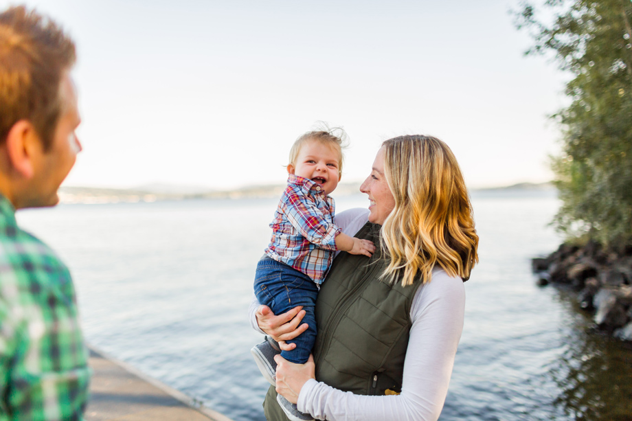 seattle maternity and newborn photographer, seattle family photography, magnuson park