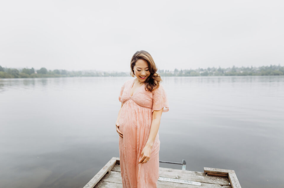 seattle maternity and newborn photographer, seattle family photography, greenlake park