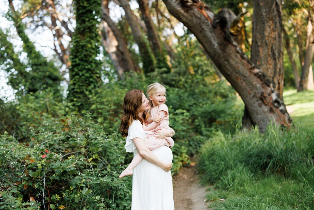 west seattle photography location, lincoln park family photography, child, baby, maternity