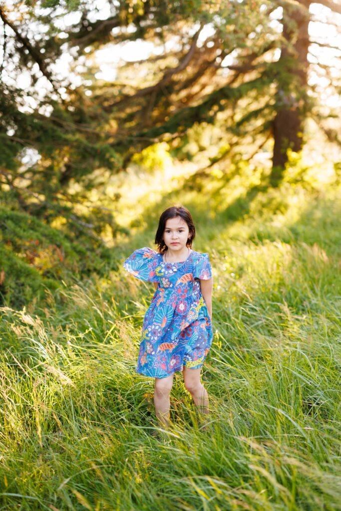 seattle family photographer, lifestyle candid photography, discovery park sunset family photos