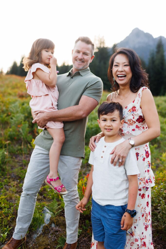 mountain family photos, pnw adventure photographer, seattle engagement photography, cascades sunset