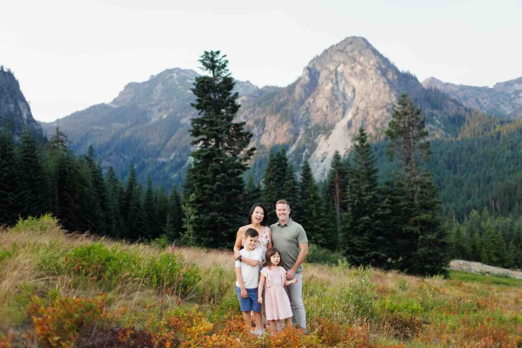 mountain family photos, pnw adventure photographer, seattle engagement photography, cascades sunset