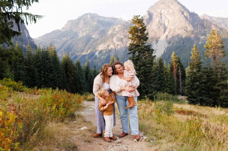 mountain family photo session, seattle family photographer, lifestyle family photography, north bend, issaquah, best, candid, kids, two mom family, children