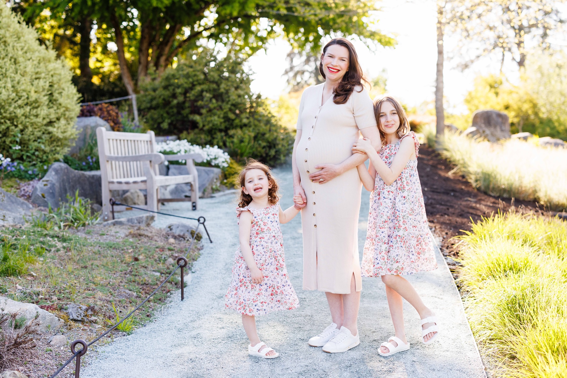 spring minis seattle arboretum, maternity family baby photos, photographer, lifestyle photography, photography sessions, bellevue botanical garden